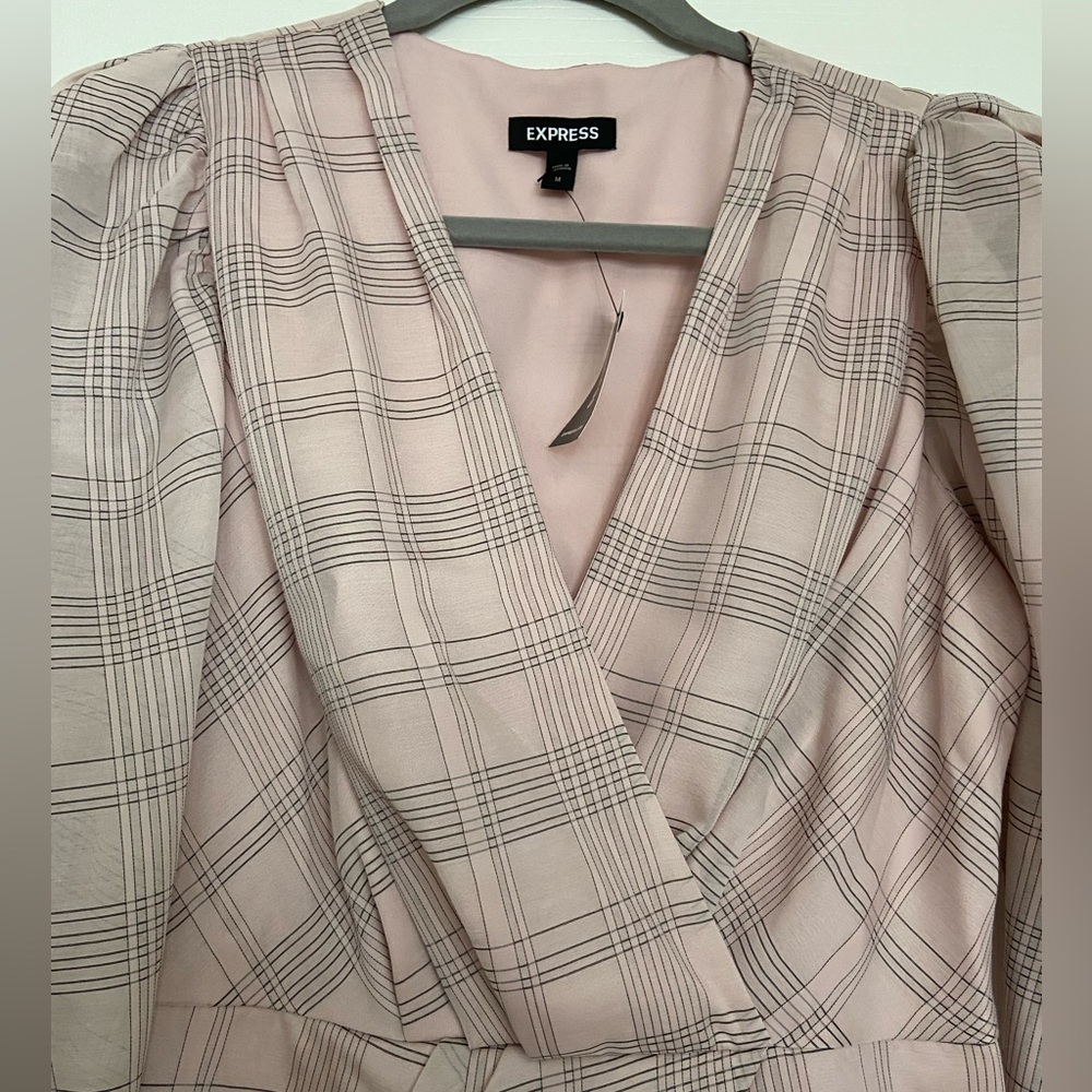 Express Blouse - Picture 2 of 3